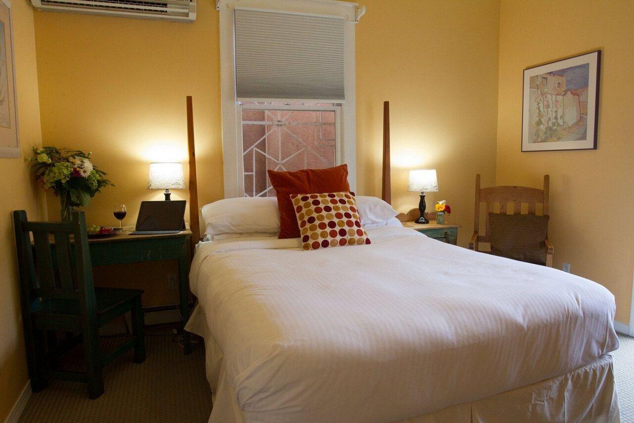Inn On The Paseo ซานตาเฟ ภายนอก รูปภาพ